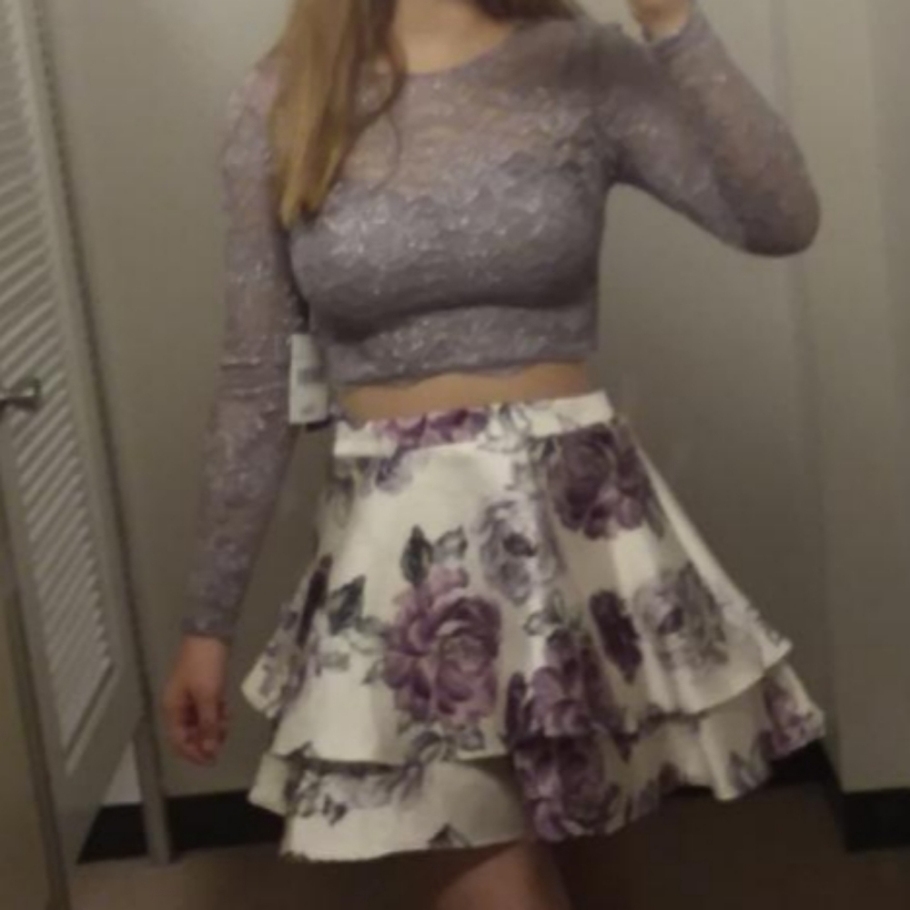 Homecoming/Prom Dress - Picture 3 of 4